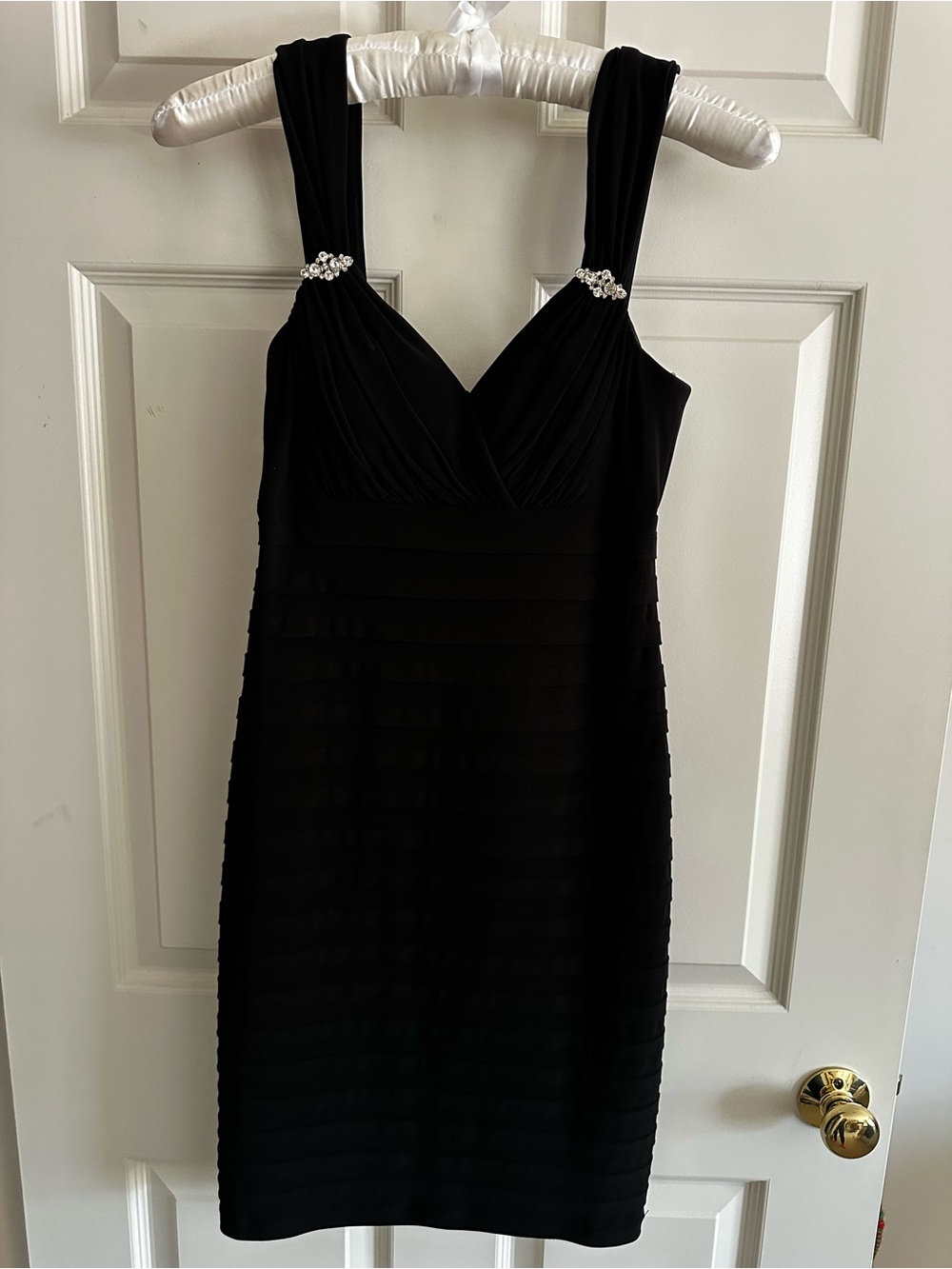XSCAPE by Joanna Chen Black Banded Cocktail Dress with Brooch Detail - 4